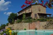 Top Paciano