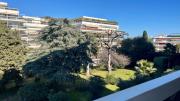 Ideal vacation apartment in Juan-les-Pins, with a pool and 5 minutes from the beach