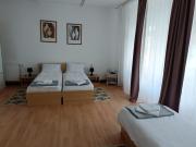 Apartament Little John