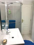 2 BD Apartment with stunning view