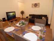 Charmoso e espaçoso 2 Qts à 4 minutos a pé do Mar