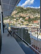 Queen View Apartment - No kitchen