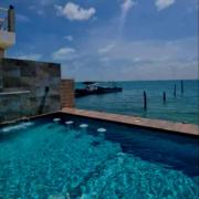 Apartasuite frente al mar en Isla Mujeres México