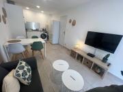 La Glycine - Parking gratuit - AC CLIM - Cour privé -