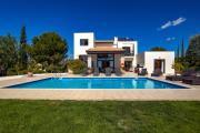 Stunning 5 Bed Villa Calantha with Fantastic Outside Space - Aphrodite Hills