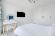 Top East Wittering