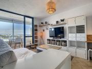 Studio Cabine Rénové Près Plage avec Parking Privé - FR-1-715-34