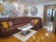 N&D Luxury Home in London