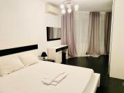 Black & White Style Apartment in a Great Location!