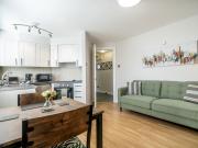 Queens Uni Cafes and Bars Next to City Centre - Pass the Keys