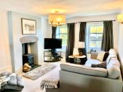 Quirky Cottage, Cosy Grade II listed 2 bed apartment Troutbeck Bridge