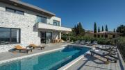 A wonderfull poolside villa in Solin