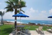 Sea Front Villa, HEATED Private Pool, Amazing location Paphos 323