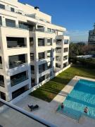 Marbella luxury brand new 2-bedroom apartment, 3 min walk to the beach!