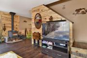 Emmas Cottage Retreat w Foosball + Game Console