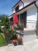 Apartment Vesna for 2, free parking and Wi-Fi Apartment Vesna for 2, free parking and Wi-Fi