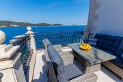 Seafront Apartment For4 Seafront Apartment For4