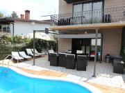 Welcoming Villa in Vantačići with Pool and Sea View