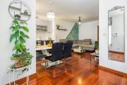 Airy 2-BR Apt w Open Layout & Modern Design