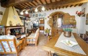 4 Bedroom Lovely Home In Cetona