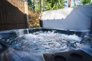Vakantiehuis in het bos met jacuzzi en sauna
