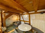 Mein MINI-HAUS - 2 Zimmer - Smart-TV - Stein & Holz