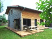 Carolins - Saubion agréable villa en bois dans quartier résidentiel à 400m du bourg de saubion