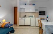 Awesome Apartment In Jadranovo With 1 Bedrooms And Wifi