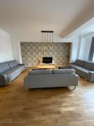 Boutique Apartments - Old Town 120m2 - Private Underground Parking -