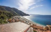 Gorgeous Home In Scilla With Wifi