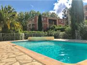 T2 refait à neuf, au calme, piscine, parking privé