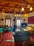 Top Agios Georgios Nilias