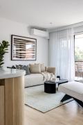 Kahlo Bondi - Luxury Escape - 3 Bedroom Furnished Apartments