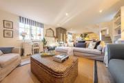 The Coach House R The Coach House R