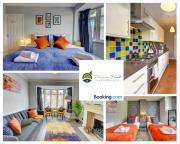 4 Bedroom House - Sleeps 7, Near Coventry Airport, City Centre, Free Wi-Fi with Driveway Parking & Garden, Full Kitchen - AHC