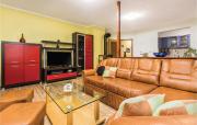 Stunning Apartment In Marcana With 3 Bedrooms And Wifi