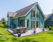 Trewhiddle Retreat V8 by Together Travel - Luxury 3-Bedroom Villa