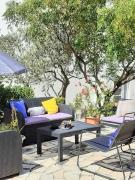 Apartment Viki - seaview & garden terrace