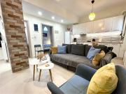 Elegant & Modern Flat Near Panathenaic Stadium