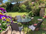Spacious flat St Ives former farmhouse, parking Spacious flat St Ives former farmhouse, parking