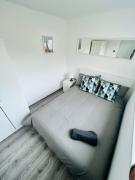 Allenby Walk Private Room in a 4 Bed Shared House