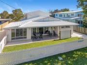 Spindrift Unit 1 10 Spectrum Street Rainbow Beach