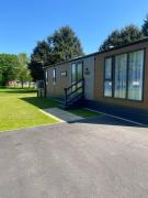 The Kestrel Lodge with Hot tub