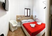 MIRIS home fast and comfortable with self check in 8 minutes walk near Naples airport
