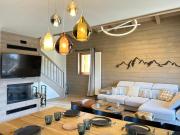 Appartement 3 Chambres au Centre des Gets avec Balcon, Parking et Cheminée - FR-1-623-333