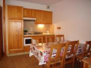 Appartement 2 chambres tout équipé avec terrasse et parking couvert – Crest-Voland - FR-1-733-132