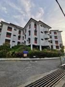 Lumut Titi Panjang Apartment