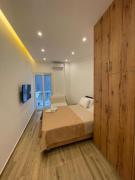 Pagrati-Brand new luxury central studio