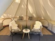 Glampingtält, privat område, 3 mil utanför Örebro