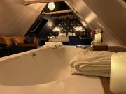 Amour Amour Love Room